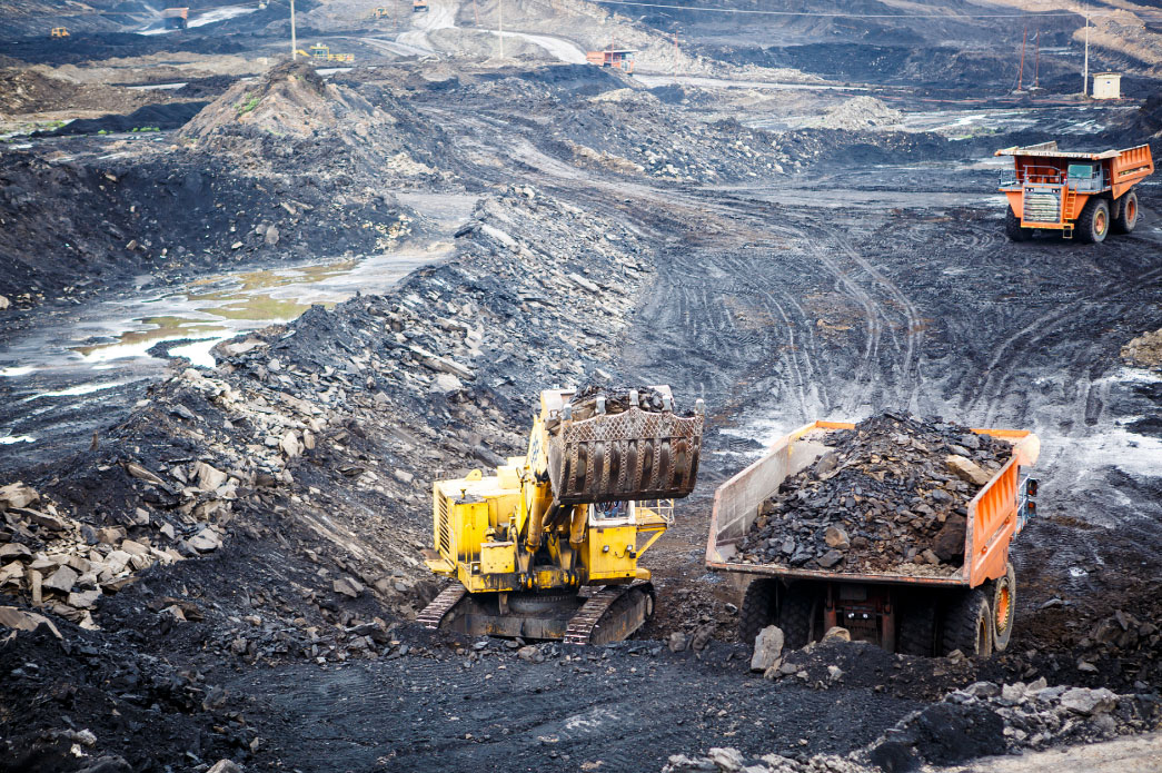 2024年1-10月全国煤炭开采和洗选业营业收入下降10.8%